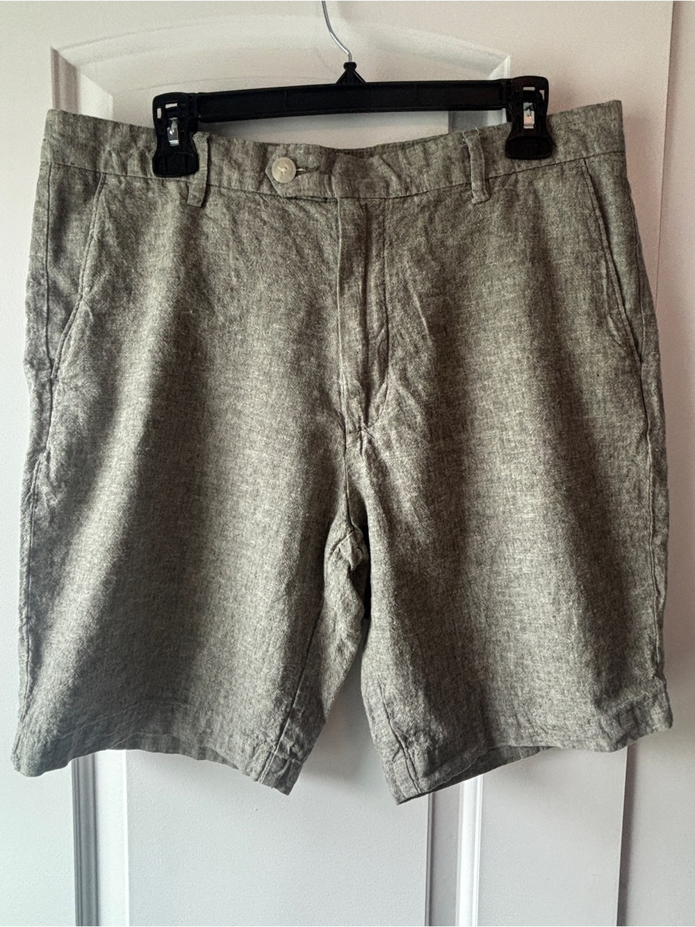 Jos. A. Bank Olive Gray Linen-Blend Flat Front Shorts